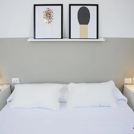 Hintown Models District Apartment *